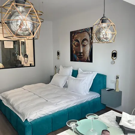 Apartment Style Uniri