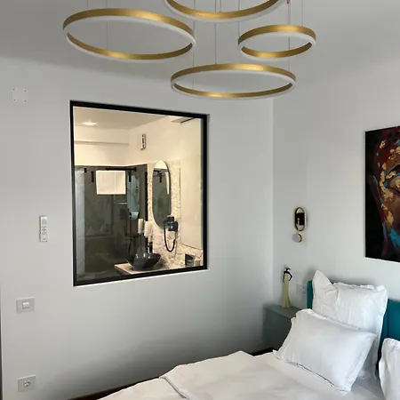 Style Uniri Bukareszt